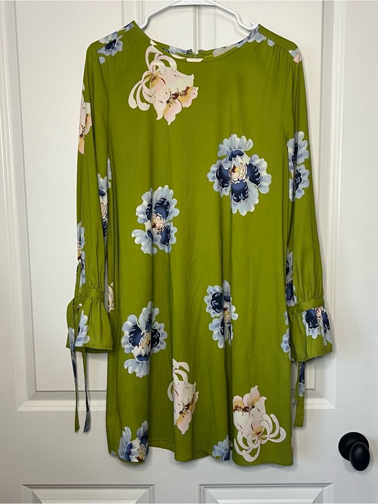 LOFT Dresses & Skirts - LOFT Green Floral Dress with Blue Accents